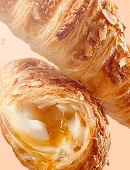 Croissants rellenos de El Típico Bakery
